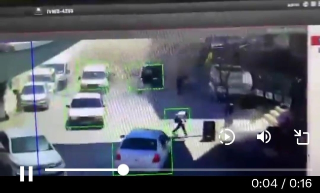 튀르키예 이즈미르 가스 폭발 CCTV
[알리 예를리카야 튀르키예 내무장관 엑스. 재판매 및 DB 금지]