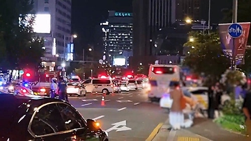 서울 <b>시청</b>역 인근서 역주행 차량 인도 돌진…9명 사망(종합)