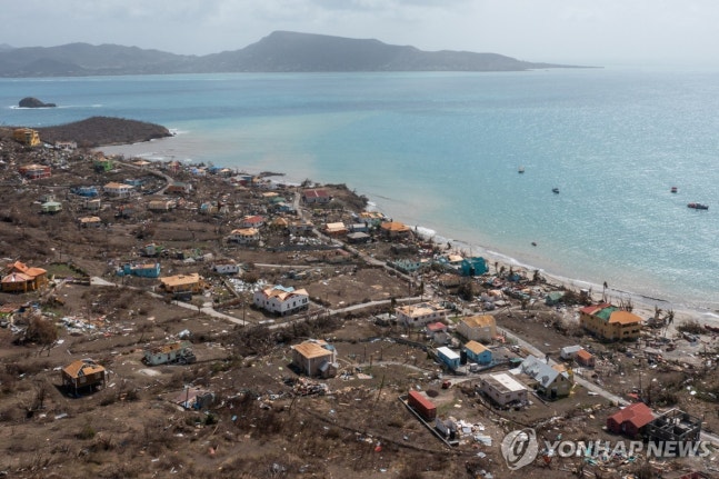 Coastal village homes in Grenada damaged by Hurricane Beryl
[Reuters=Yonhap News. Redistribution and DB prohibited]