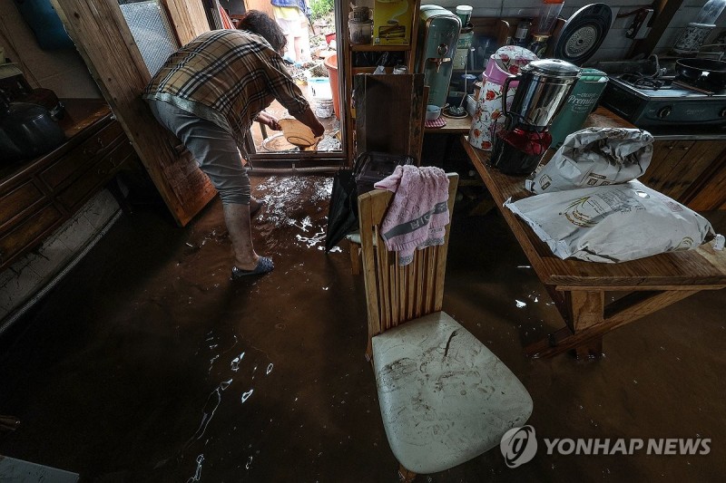 <b>대구</b>·<b>경북</b> 곳곳 호우경보…<b>시간당</b> 50~60mm 폭우에 피해 속출