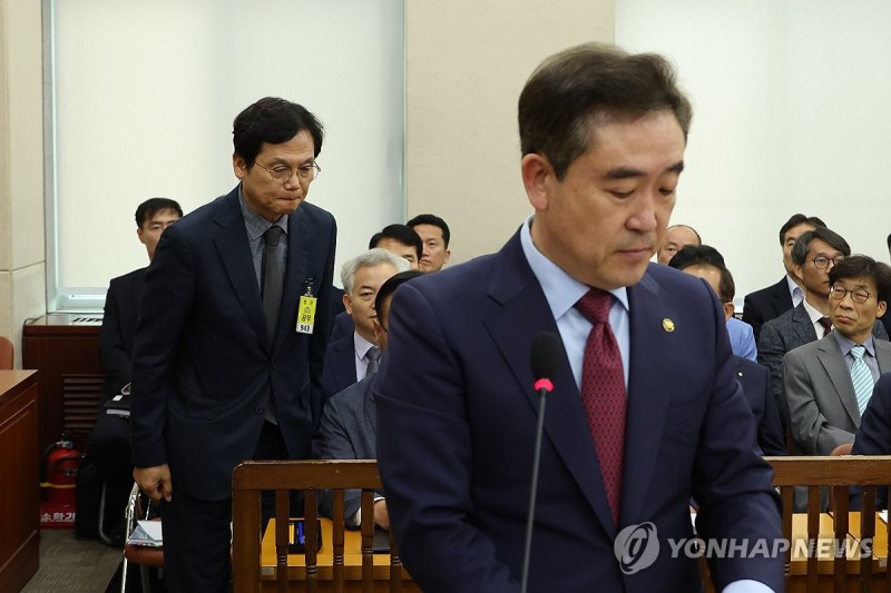 행안위 '<b>임성근 불송치</b>' 공방…"공정·객관" "대통령 격노 탓"