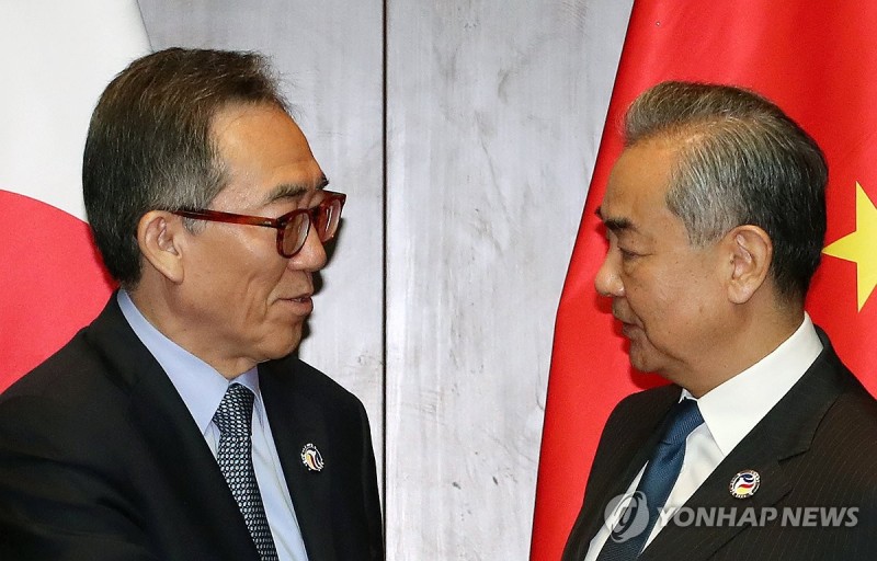 <b>왕이</b> "중한은 뗄 수 없는 동반자"…<b>조태열</b> "협력의 새 국면"