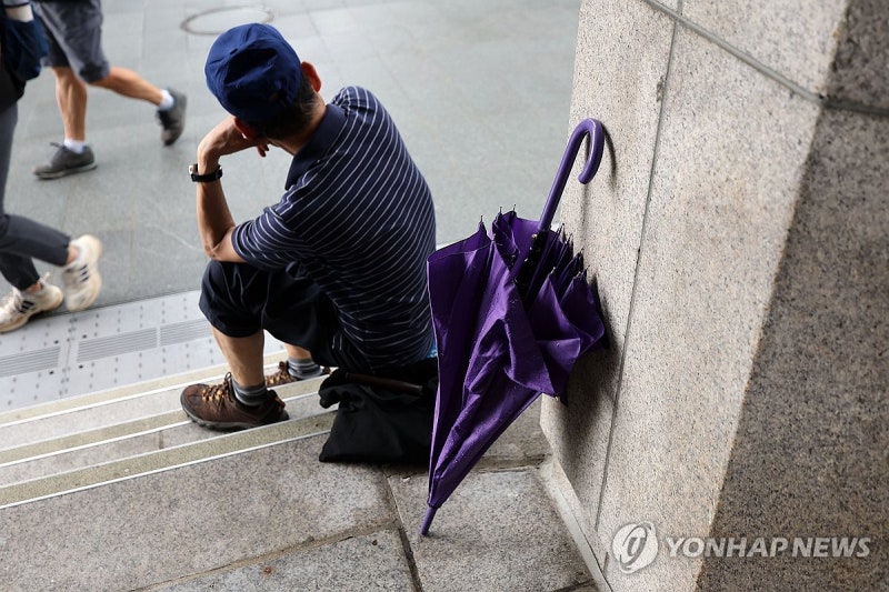 '최고 체감온도 35도' 무더위 계속…<b>수도권</b>·<b>강원</b>·충북 비