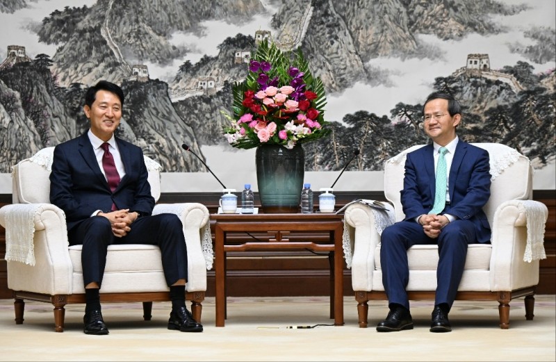서울-<b>베이징</b> 시장 회담…<b>오세훈</b> "한중일 수도 협력관계 복원"