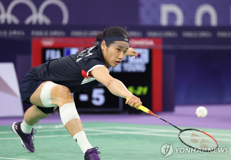 [올림픽] 실전 감각 되찾은 <b>안세영</b>, 예선 최종전 압승…<b>8강</b> 직행
