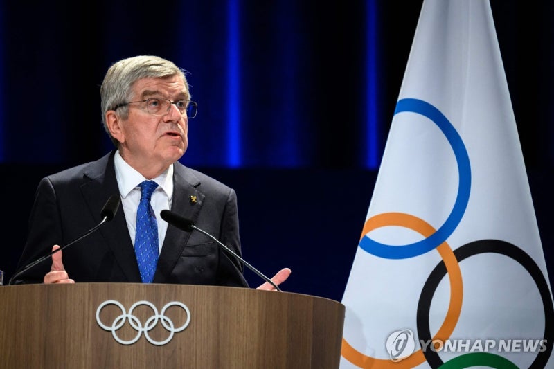 [올림픽] <b>바흐</b> IOC <b>위원장</b>, 임기 연장 안 하고 내년 퇴진