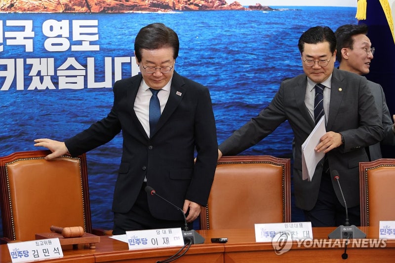 <b>이재명 대표</b> 당무 <b>복귀</b>