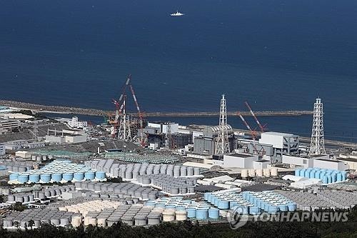 <b>도쿄전력</b> 첫 <b>핵연료잔해</b> 반출 준비 <b>현장에</b> 직원 배치도 안 했다
