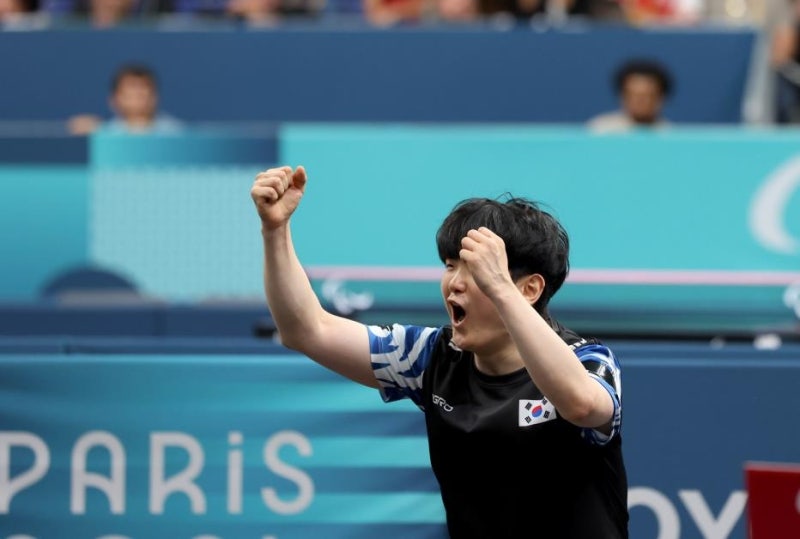 [패럴림픽] <b>탁구</b> 남자 단식 <b>김기태</b>가 해냈다…한국 5번째 <b>금메달</b>