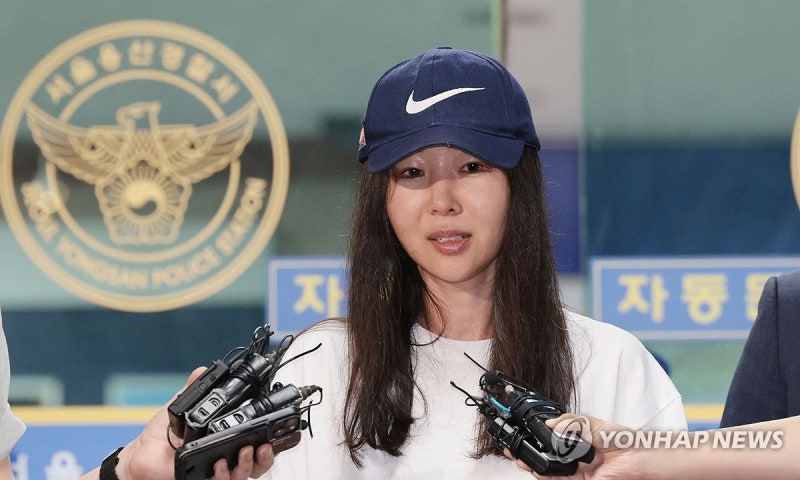 <b>민희진</b> "<b>어도어</b> 사내이사로 재선임해달라" 가처분 <b>신청</b>