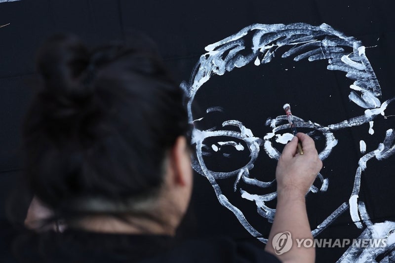 <b>베를린</b> 평화의 <b>소녀상</b> 철거 반대 퍼포먼스