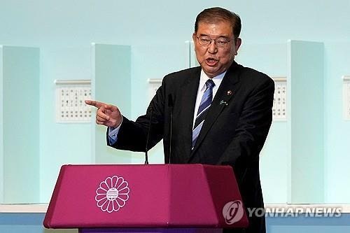 日<b>이시바</b>, 자민당 <b>부총재에</b> '킹 메이커' 스가 전 <b>총리</b> 내정