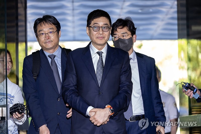 경찰, '횡령·배임 <b>혐의</b>' <b>이호진</b> 전 <b>태광그룹</b> 회장 송치