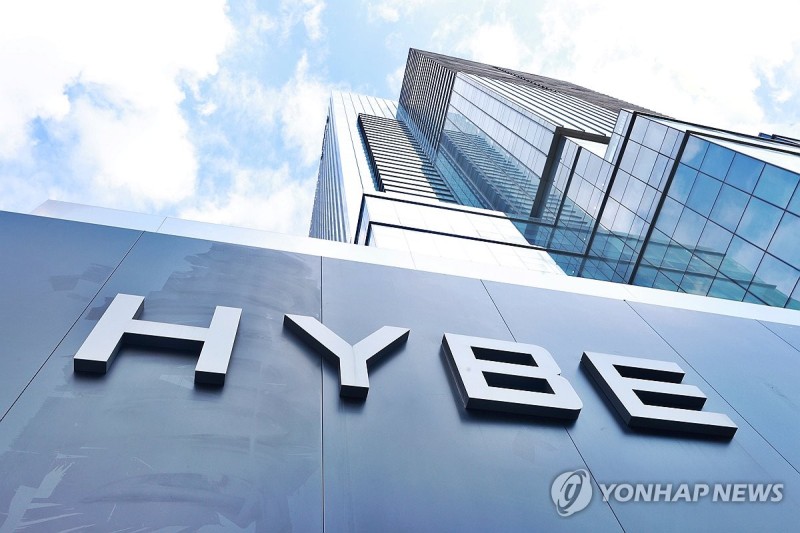 "<b>하이브</b>가 배신" vs "<b>민희진</b>이 배신"…또 법정 공방
