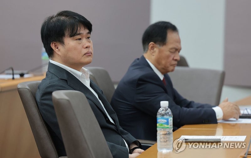 의협회장, "<b>정신</b>분열 환자 X소리" 폭언 후 '이례적 <b>사과</b>'(종합)
