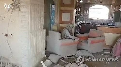 하마스 수장 <b>신와르</b>의 직접사인은 머리 <b>총상</b>