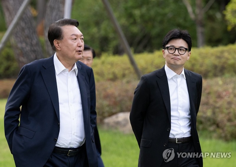 尹, 韓 인적쇄신 건의에 "누가 어떤 문제인지 알려주면 조치 판단"