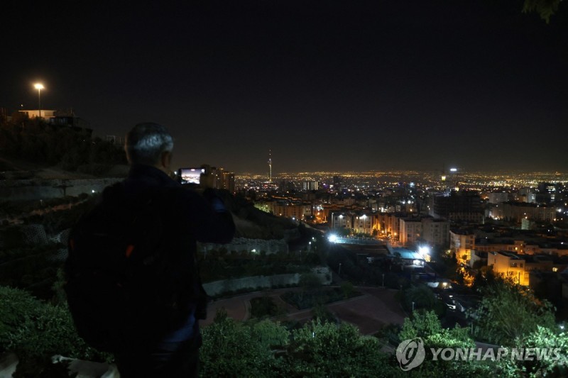 [일지] 또 치고받은 '앙숙' 이스라엘-이란…주요 무력공방 일지