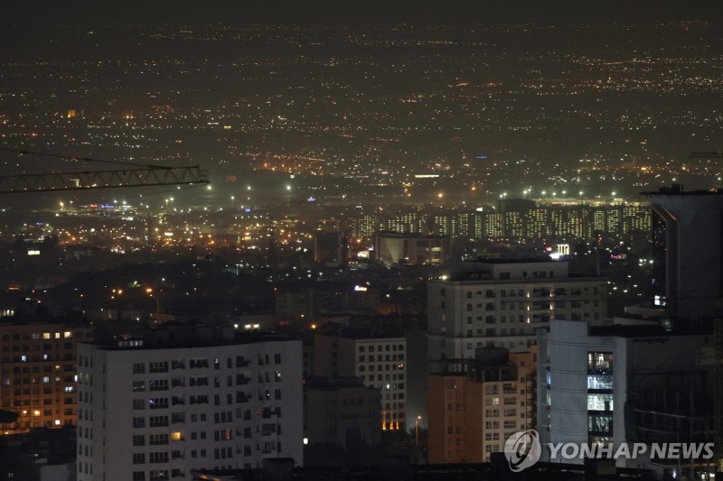 <b>이스라엘</b>, 이란 수도 테헤란·남부 시라즈 2차 보복 <b>공격</b>