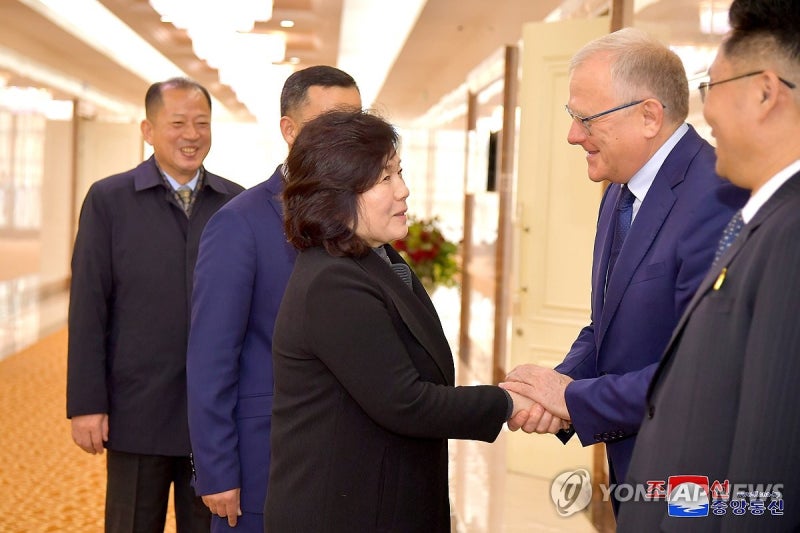北외무상 <b>러시아</b> 공식방문…<b>김정은</b> 방러·파병비난 대응 논의(종합)