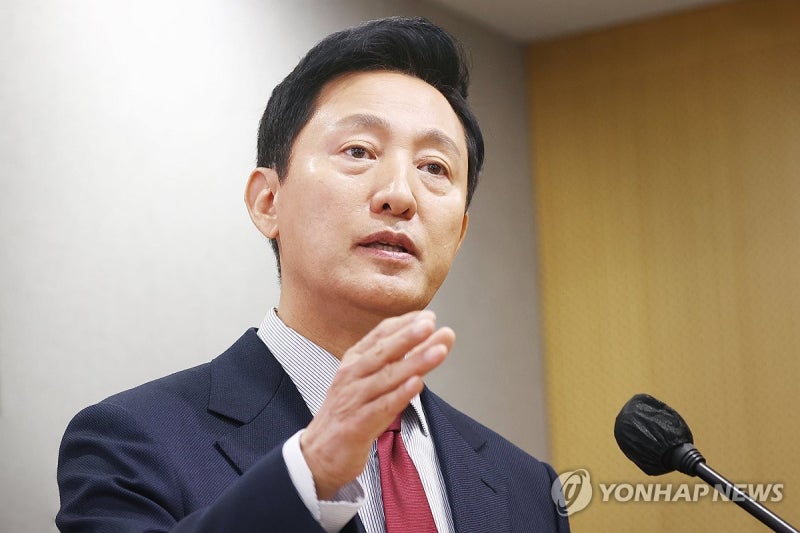 <b>오세훈</b> "<b>명태균</b>에 여론조사 의뢰하거나 결과 안받아" 정면반박(종합)