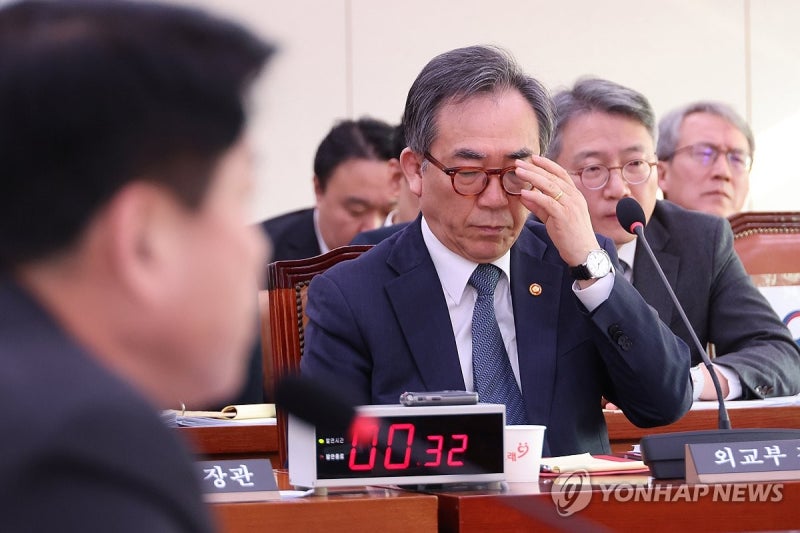 "일본에 당했다"…여야, 외통위서 <b>사도광산</b> '반쪽 <b>추도식</b>' 질타