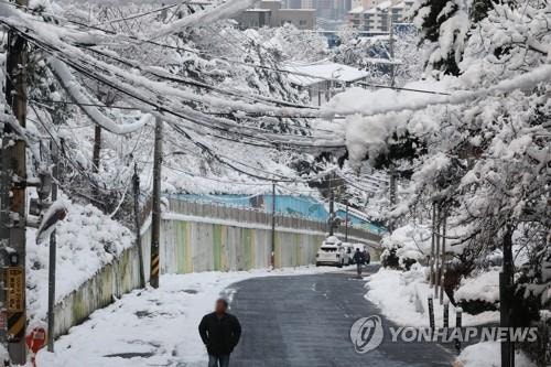 <b>폭설</b> 지나니 <b>기습한파</b>…경기도 아침 최저 영하 10.5도