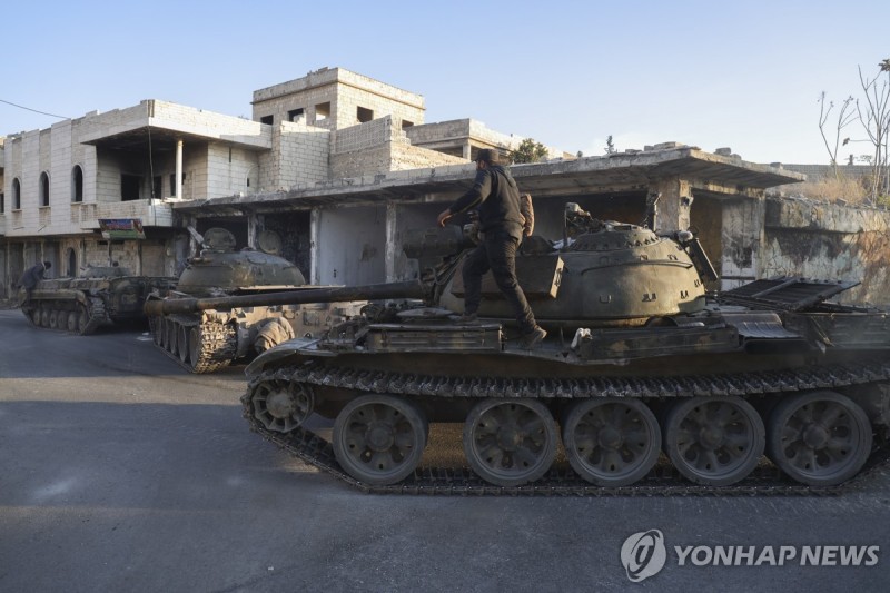 시리아 내전, 대리전 심화…이란 파병 검토·美 친이란세력 공습(종합)