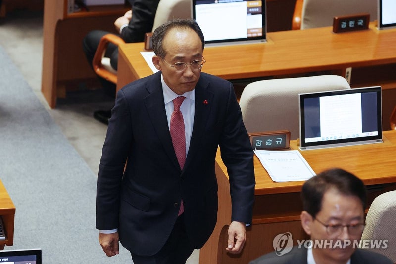 <b>추경호</b> "與<b>원내대표</b> 사퇴 의사 확고"…새 <b>원내</b>사령탑 선출 당부