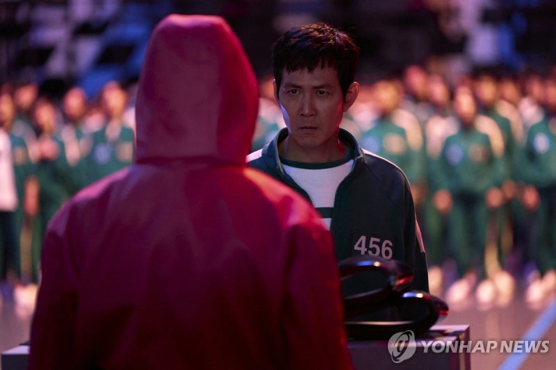 '<b>오징어 게임</b>2', 공개 하루 만에 넷플릭스 글로벌 1위