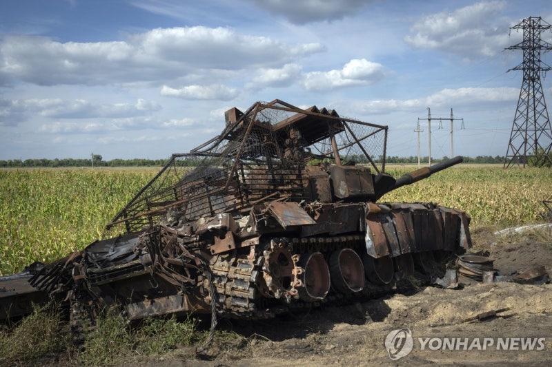 북한 파병이 <b>전황</b> 바꿨나…"<b>우크라</b>, 몇 달 내 <b>쿠르스크</b> 내줄 듯"