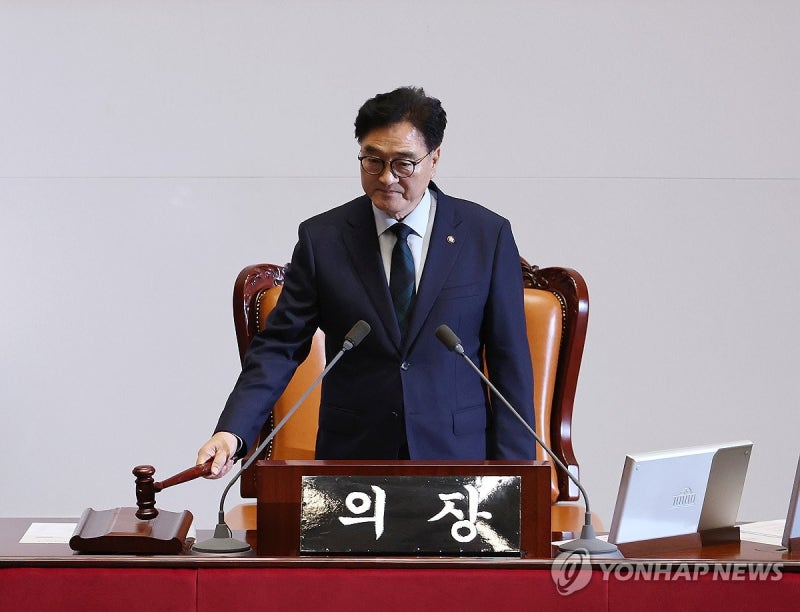 <b>권영세</b>·<b>이재명</b>, 우의장 주재 첫 <b>회동</b>…참사 수습책 등 논의
