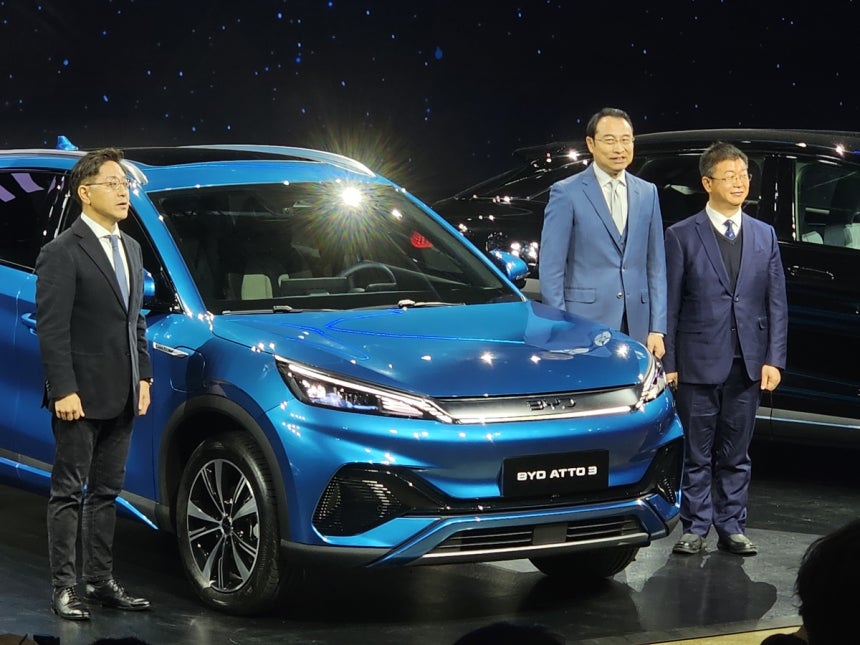 BYD 아토3 선보이는 BYD·BYD코리아 관계자들
[촬영 임성호]