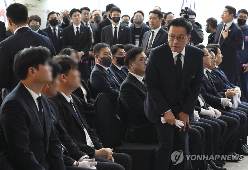 崔, '제주항공 참사' 합동<b>추모</b>식 참석…"안전사회에 모든 노력"