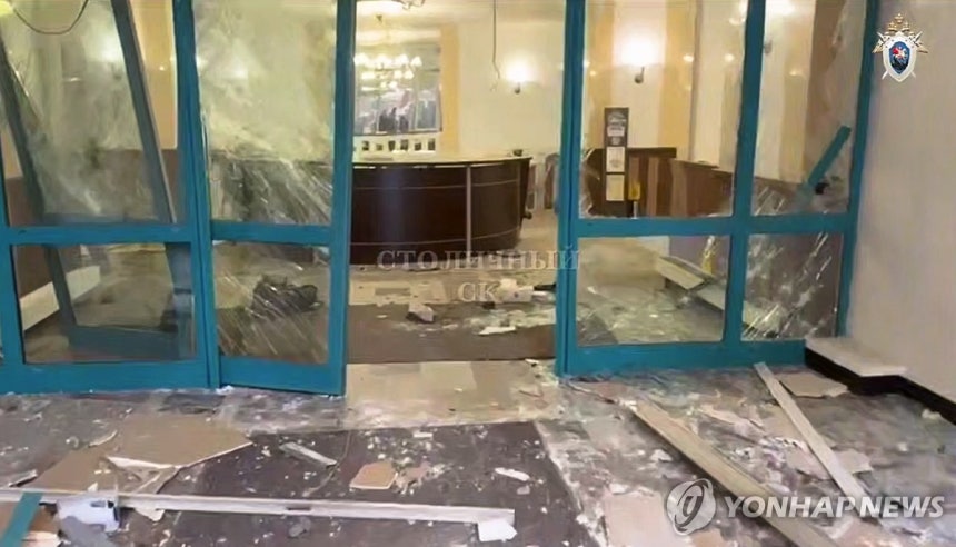 Lobby destroyed by the bomb explosion on the 3rd (local time)
[AP Yonhap News. Redistribution and DB prohibited]