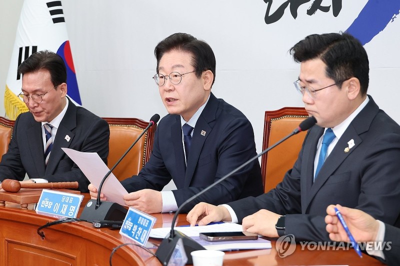 <b>이재명</b>, <b>국회 통상특위</b> 제안…"글로벌 통상전쟁에 초당적 대비"
