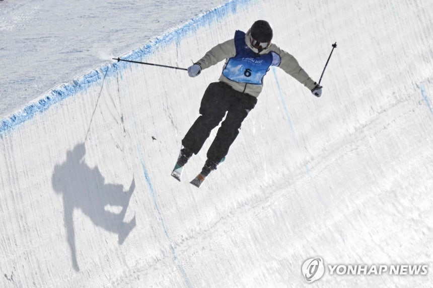 이승훈의 연기 모습 [AFP=연합뉴스]