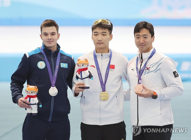 <b>김준호</b>, <b>스피드 스케이팅</b> 남자 100ｍ <b>동메달</b>