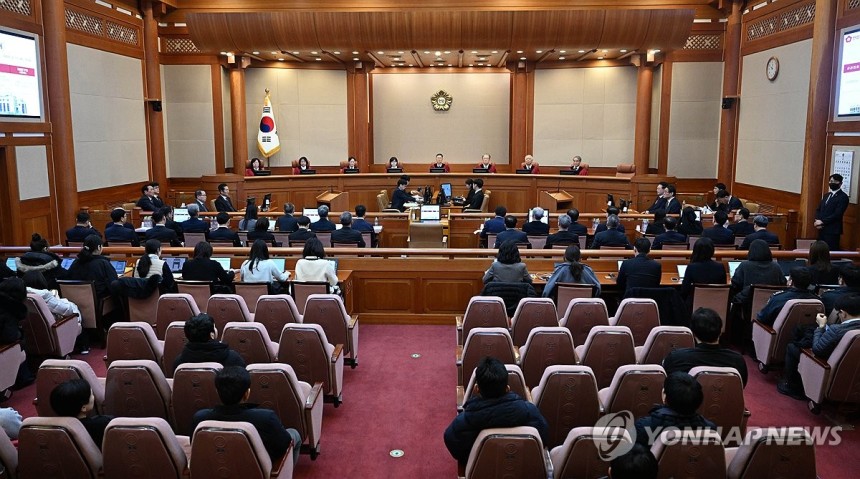 윤석열 대통령 탄핵심판 7차 변론기일 (서울=연합뉴스) 11일 서울 종로구 헌법재판소에서 윤석열 대통령 탄핵심판 7차 변론이 열리고 있다. 2025.2.11 [사진공동취재단] photo@yna.co.kr