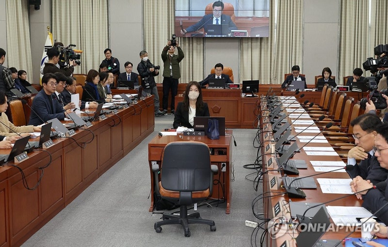 <b>국회 운영위</b>, 헌법재판관 마은혁 임명 촉구 결의