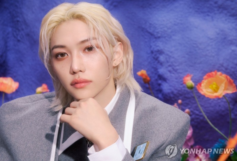 스트레이 키즈 <b>필릭스 교통사고</b>로 골절상…오늘 팬미팅 불참