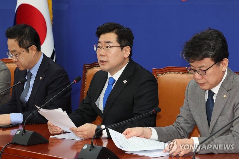 <b>박찬대</b> "與, '<b>명태균</b> 의혹' 뭉개며 尹부부 비호에만 혈안"