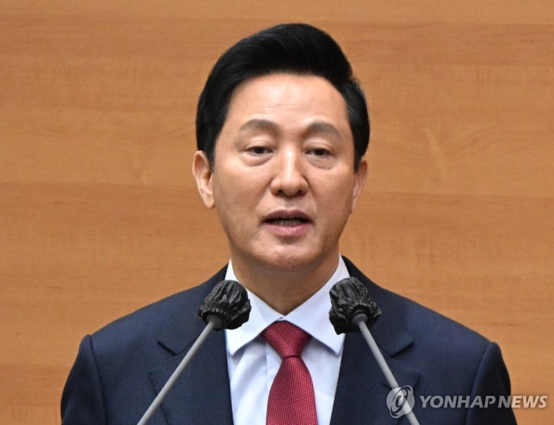 <b>오세훈 서울시장</b> 차에서 <b>절도</b>…경찰, 용의자 추적