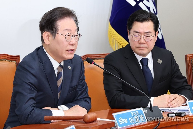 <b>이재명</b> "與, <b>릴레이</b> <b>헌재</b> <b>겁박</b> 시위…내란동조 중단해야"