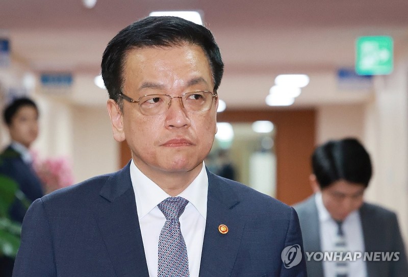 崔대행, 내일 임시국무회의 소집…<b>명태균특검법 거부권</b> 가닥
