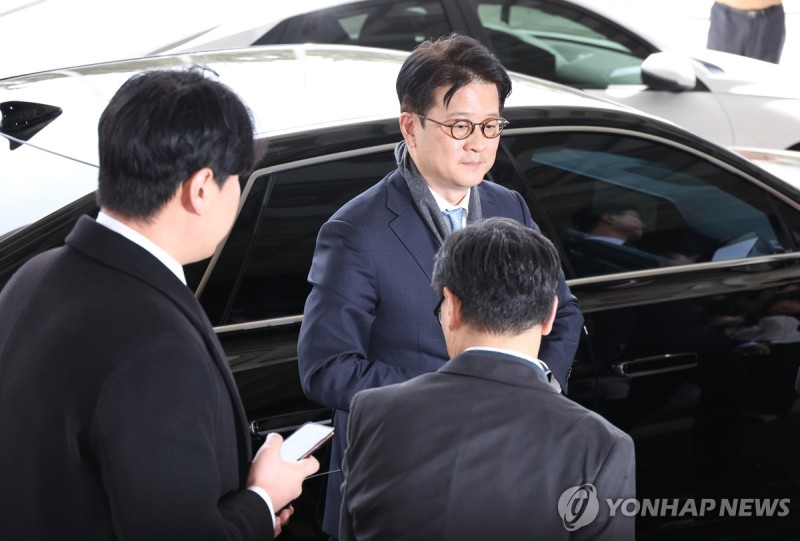 <b>업무복귀</b> 하는 <b>이창수 서울중앙지검장</b>