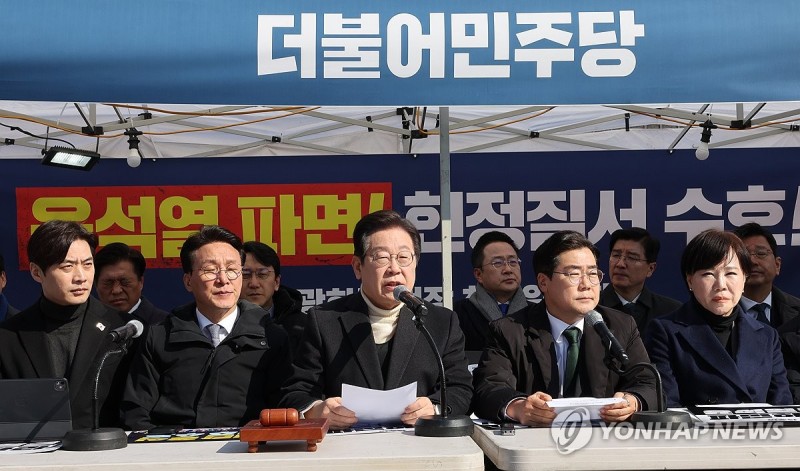 <b>이재명</b> "崔대행, 직무유기 현행범 체포될 수 있어…몸조심하라"(종합)