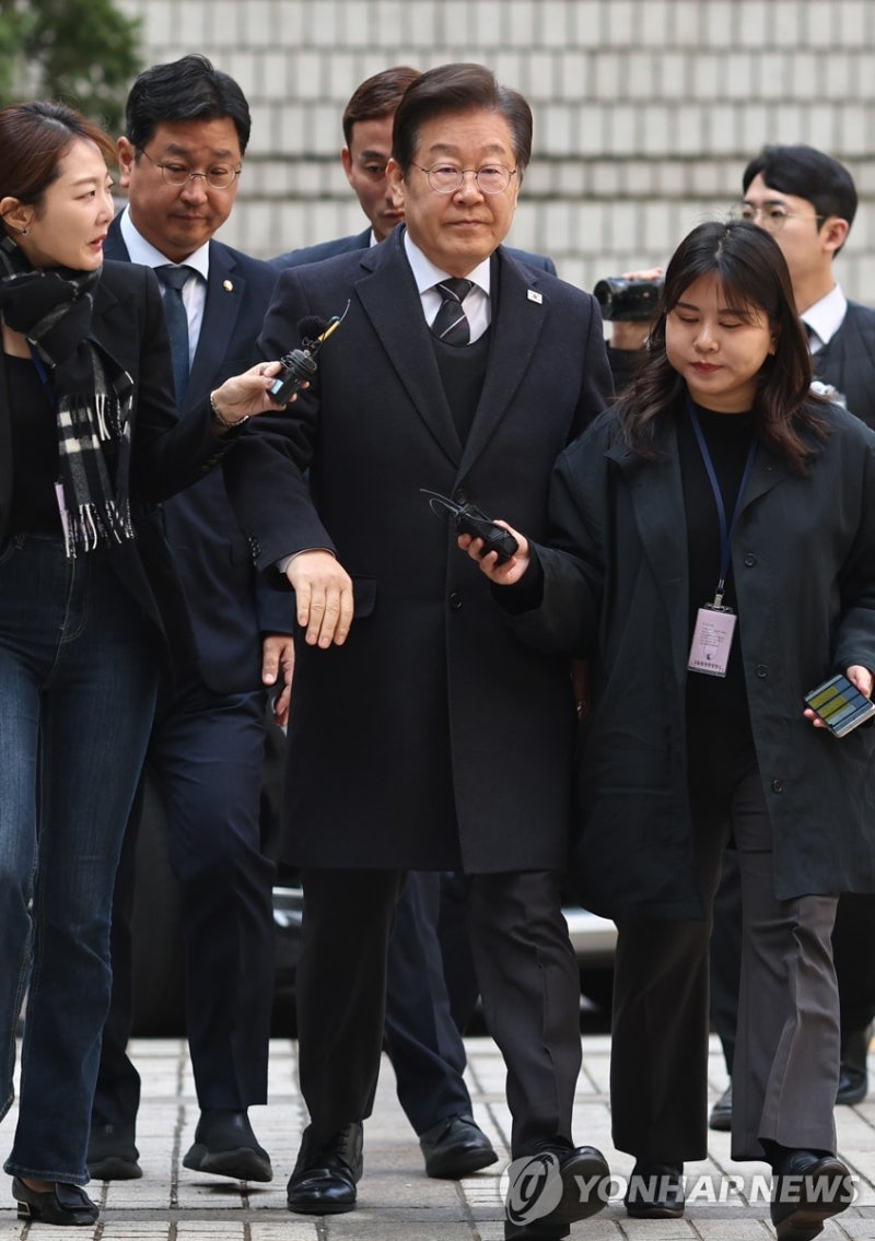 1심 <b>공판</b> 출석하는 <b>이재명 대표</b>