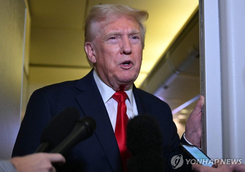 <b>트럼프</b> "<b>반도체 관세</b>율, 다음 주 중 <b>발표</b>…머지않아 시행"