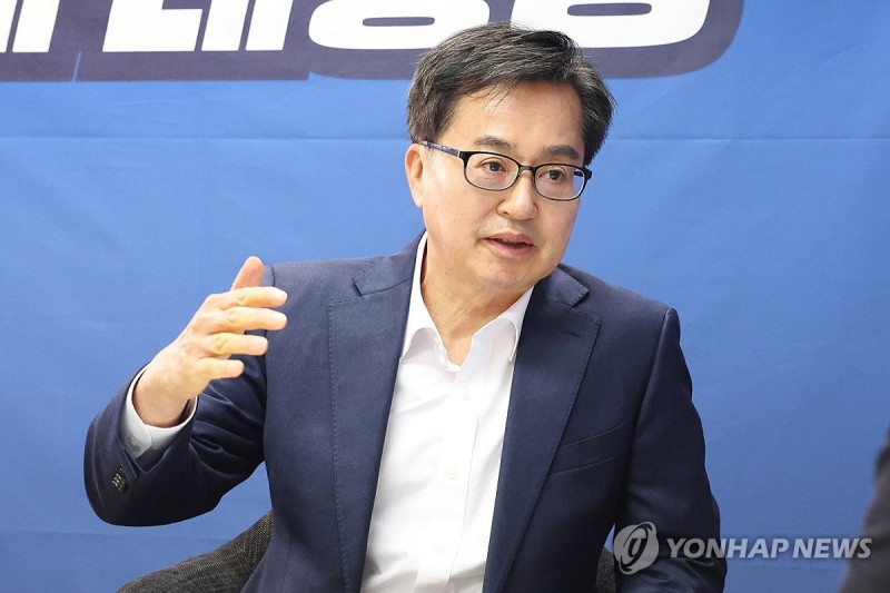<b>김동연</b> "<b>경선룰</b>, <b>민주당</b> 원칙 파괴"…김두관도 거취 고심